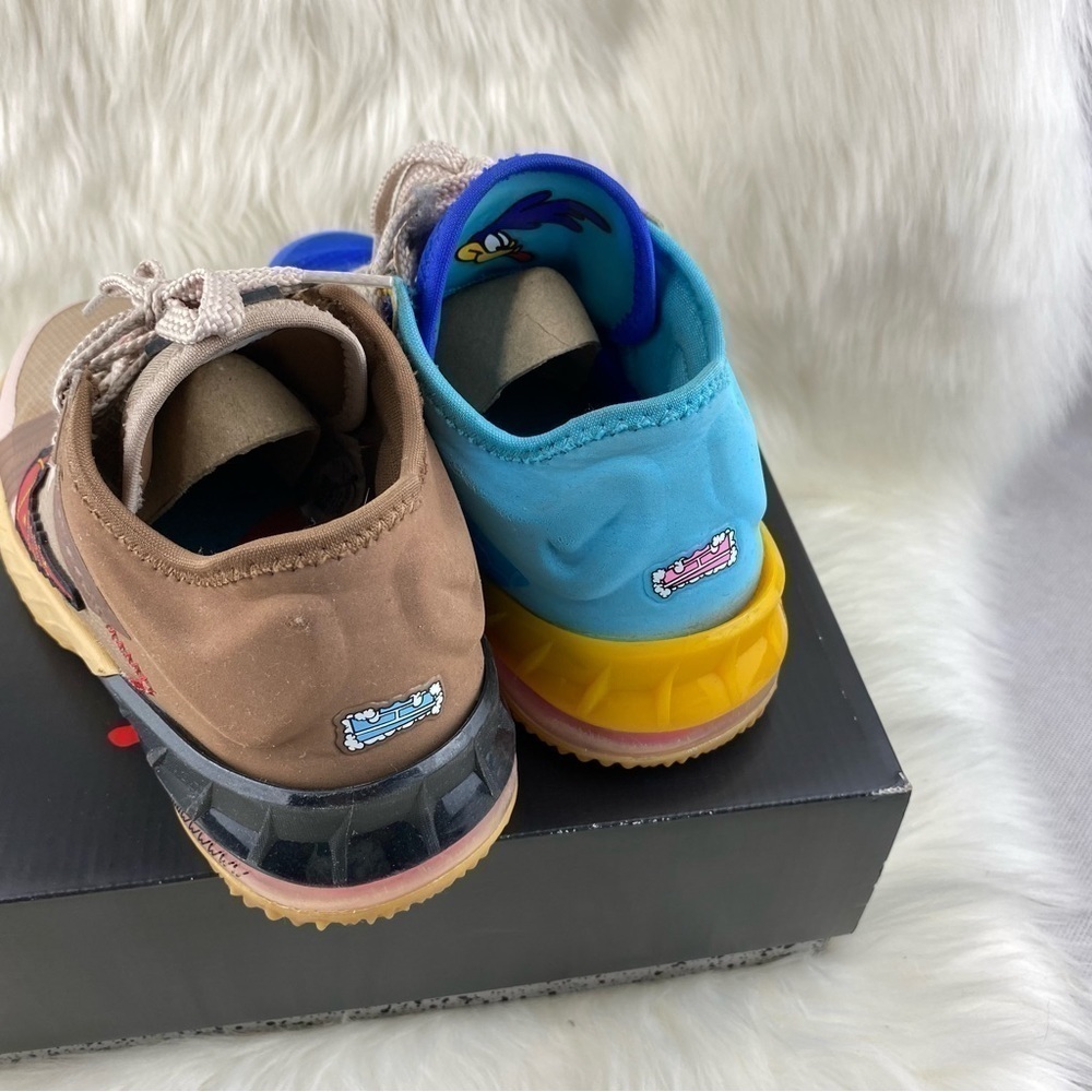 AIR JORDAN RITRO -LEBRON 18 LOW WILE - Picture 3 of 13